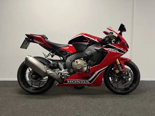 Honda CBR 1000 RR - Afbeelding 1 van 22