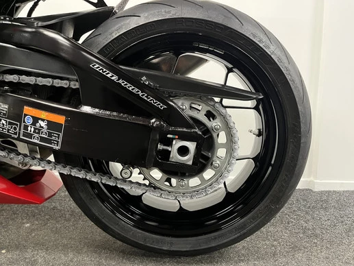 Honda CBR 1000 RR - Afbeelding 18 van 22