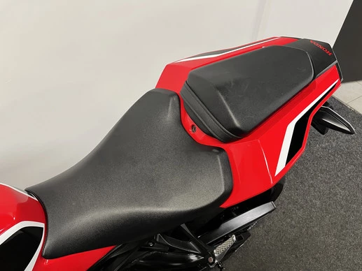Honda CBR 1000 RR - Afbeelding 20 van 22