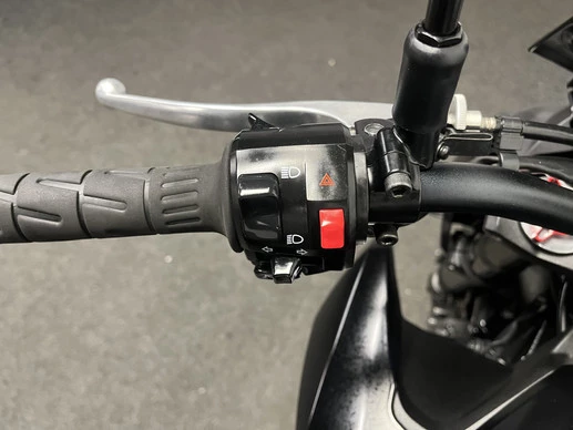 Kawasaki Z800 - Afbeelding 21 van 22