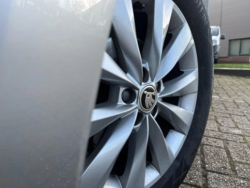 Škoda Kamiq - Afbeelding 6 van 28