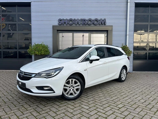 Opel Astra - Afbeelding 1 van 24