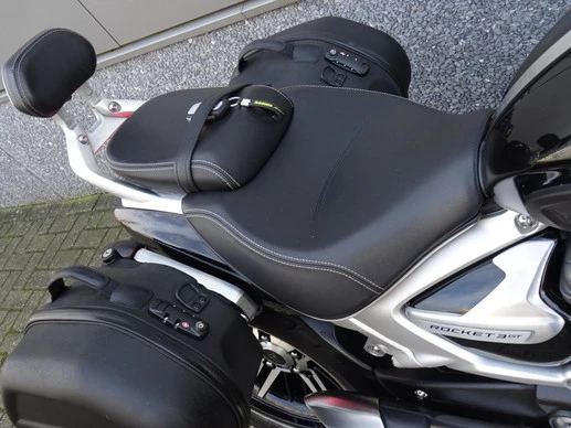 Triumph Rocket 3 - Afbeelding 16 van 20