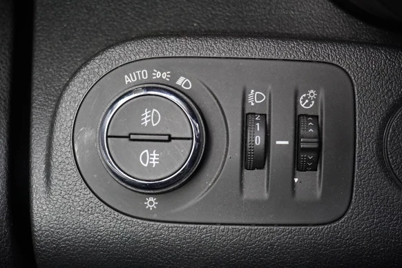 Opel Combo - Afbeelding 17 van 21