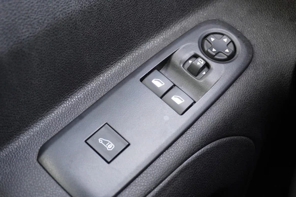 Opel Combo - Afbeelding 18 van 21