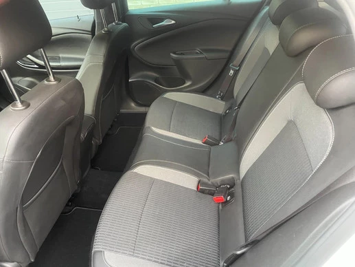 Opel Astra - Afbeelding 19 van 24