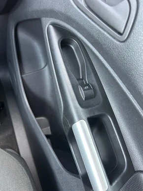 Ford Tourneo Connect - Afbeelding 25 van 30