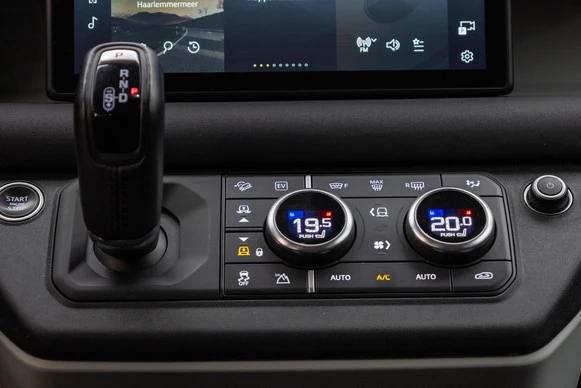 Land Rover Defender - Afbeelding 13 van 27