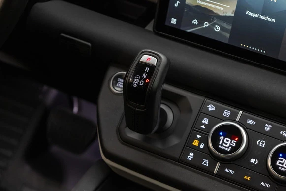 Land Rover Defender - Afbeelding 15 van 29