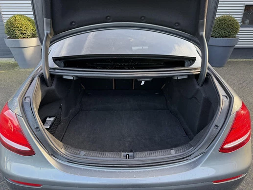 Mercedes-Benz E-Klasse - Afbeelding 24 van 25