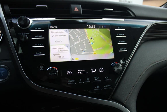 Toyota Camry - Afbeelding 21 van 30