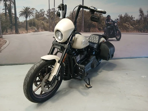 Harley-Davidson Low Rider - Afbeelding 3 van 18