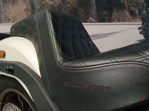 Harley-Davidson Low Rider - Afbeelding 9 van 18