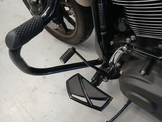 Harley-Davidson Low Rider - Afbeelding 11 van 18