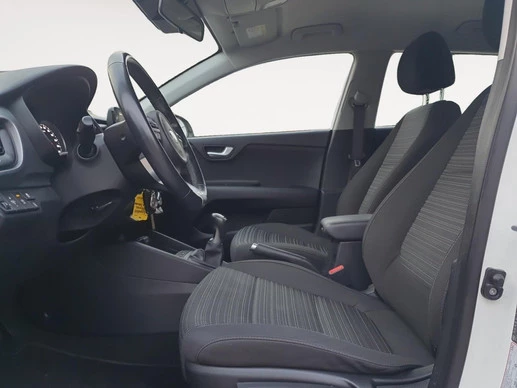 Kia Stonic - Afbeelding 14 van 30