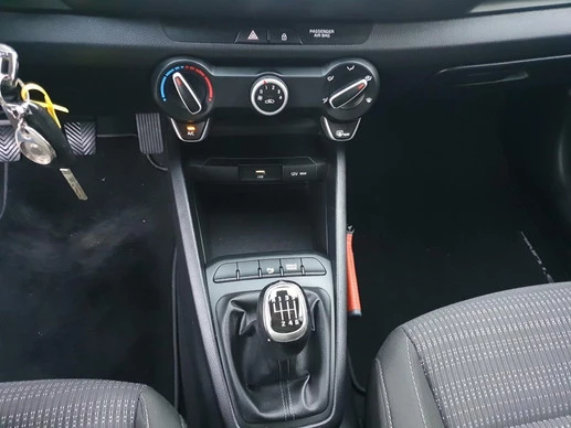 Kia Stonic - Afbeelding 27 van 30