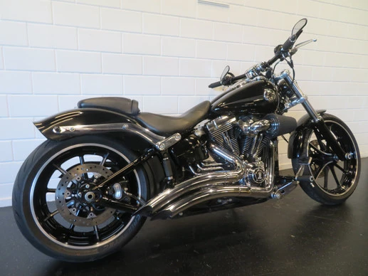 Harley-Davidson Breakout - Afbeelding 3 van 15
