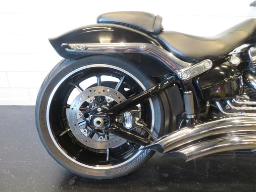 Harley-Davidson Breakout - Afbeelding 7 van 15