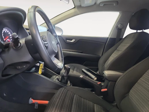 Kia Stonic - Afbeelding 8 van 30