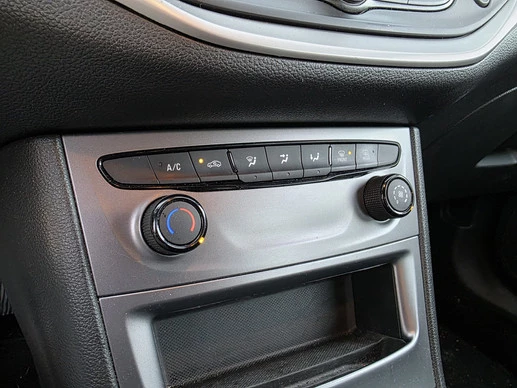 Opel Astra - Afbeelding 15 van 16