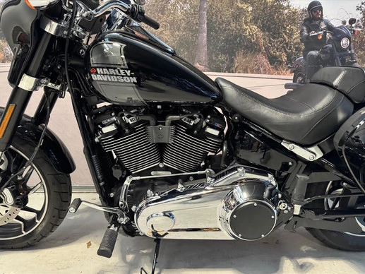 Harley-Davidson Sport Glide - Afbeelding 7 van 10