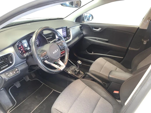 Kia Stonic - Afbeelding 11 van 30