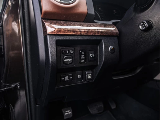 Toyota Tundra - Afbeelding 17 van 22