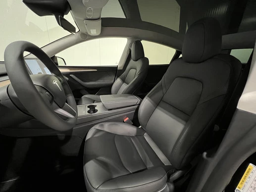 Tesla Model Y - Afbeelding 7 van 17