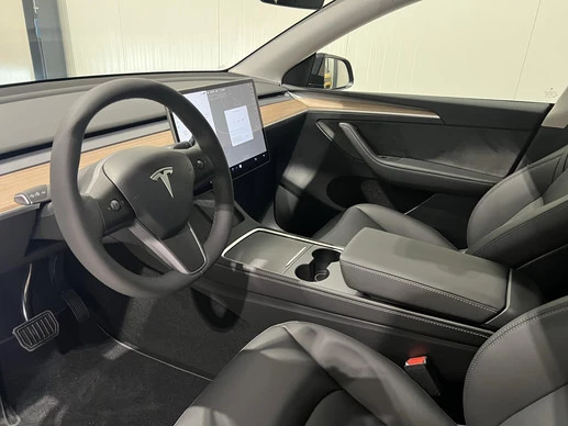 Tesla Model Y - Afbeelding 11 van 17