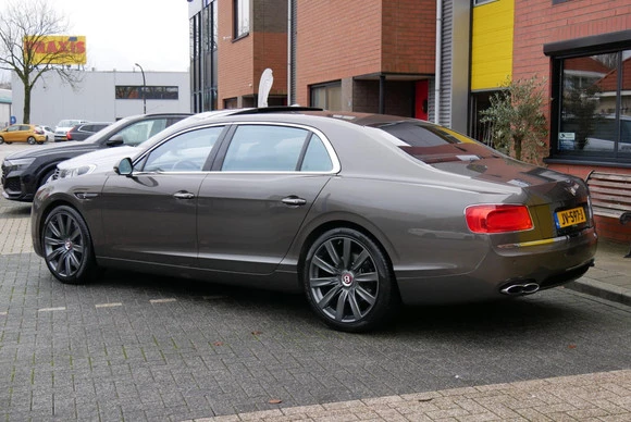 Bentley Flying Spur - Afbeelding 5 van 30