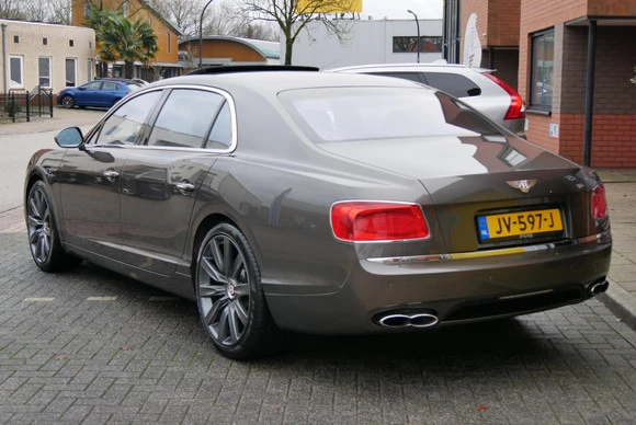Bentley Flying Spur - Afbeelding 6 van 30