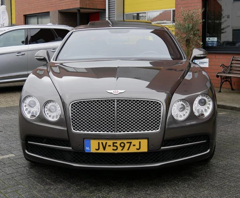 Bentley Flying Spur - Afbeelding 8 van 30
