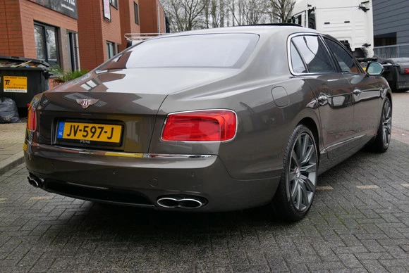 Bentley Flying Spur - Afbeelding 12 van 30