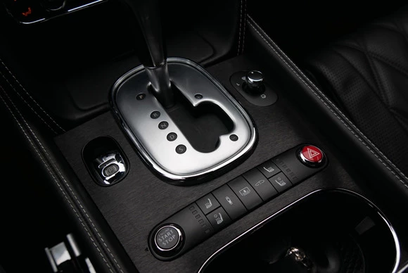 Bentley Flying Spur - Afbeelding 25 van 30