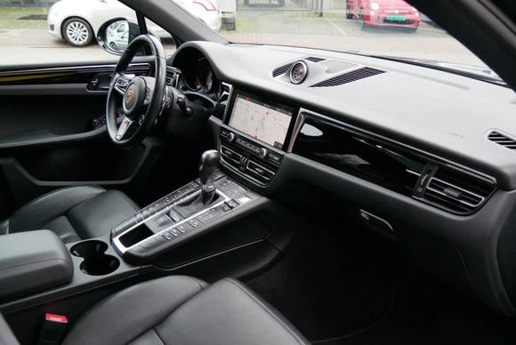 Porsche Macan - Afbeelding 16 van 26