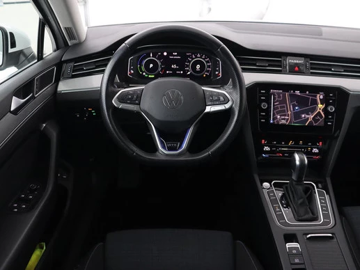 Volkswagen Passat - Afbeelding 3 van 30