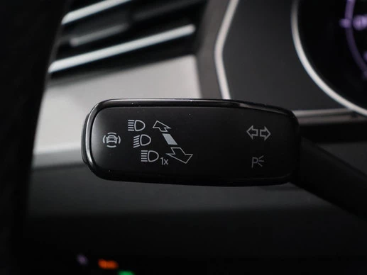 Volkswagen Passat - Afbeelding 12 van 30