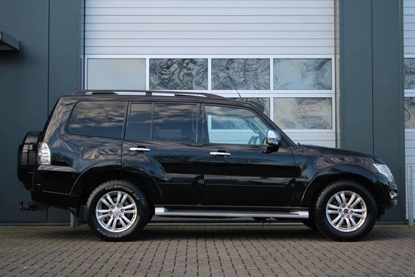 Mitsubishi Pajero - Afbeelding 2 van 30