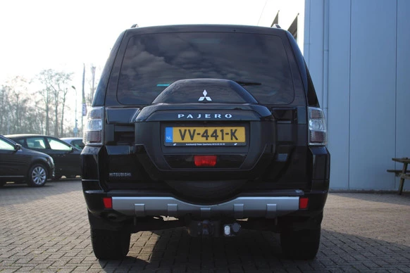 Mitsubishi Pajero - Afbeelding 12 van 30