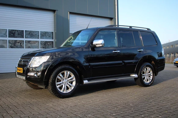 Mitsubishi Pajero - Afbeelding 17 van 30