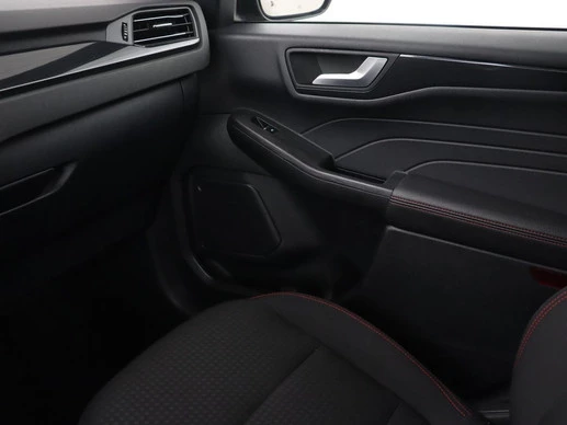 Ford Kuga - Afbeelding 28 van 30