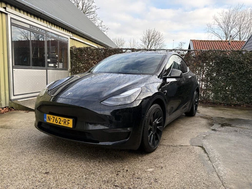 Tesla Model Y - Afbeelding 1 van 20