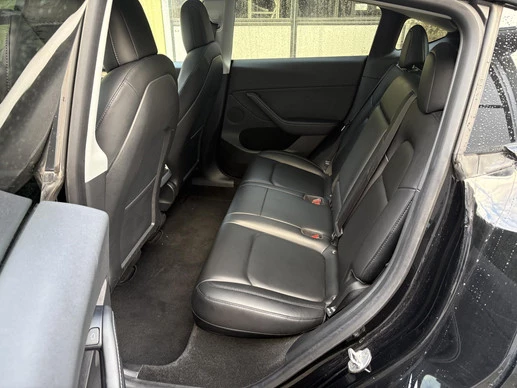 Tesla Model Y - Afbeelding 16 van 20