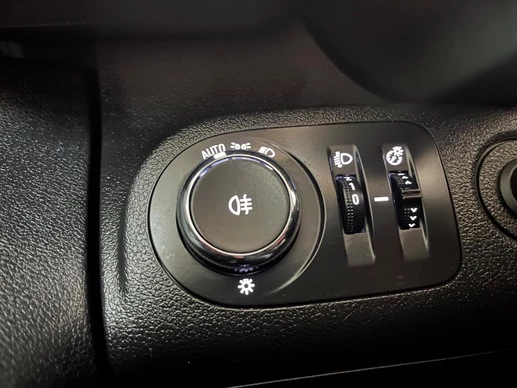 Opel Combo - Afbeelding 18 van 30