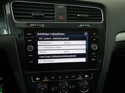 Volkswagen Golf - Afbeelding 18 van 30