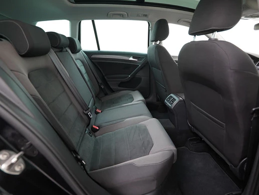 Volkswagen Golf - Afbeelding 24 van 30