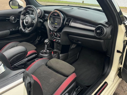 MINI Cooper S Cabrio - Afbeelding 12 van 30