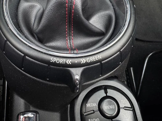 MINI Cooper S Cabrio - Afbeelding 26 van 30