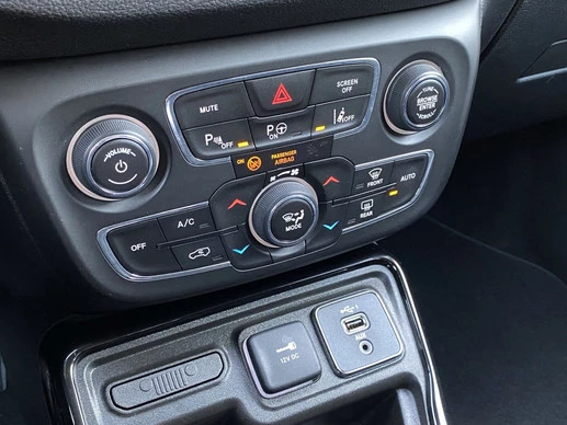 Jeep Compass - Afbeelding 16 van 26