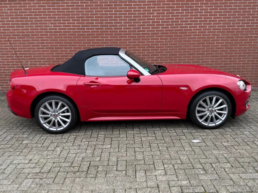 Fiat 124 Spider - Afbeelding 25 van 26